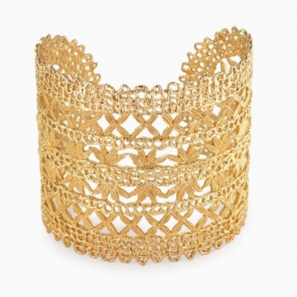 NEW Stella & Dot Gold Tone Alila Lace Cuff - Picture 1 of 8